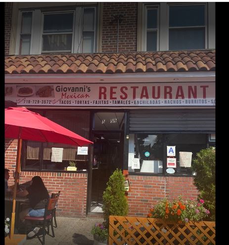 Giovannis Pizza Restaurant