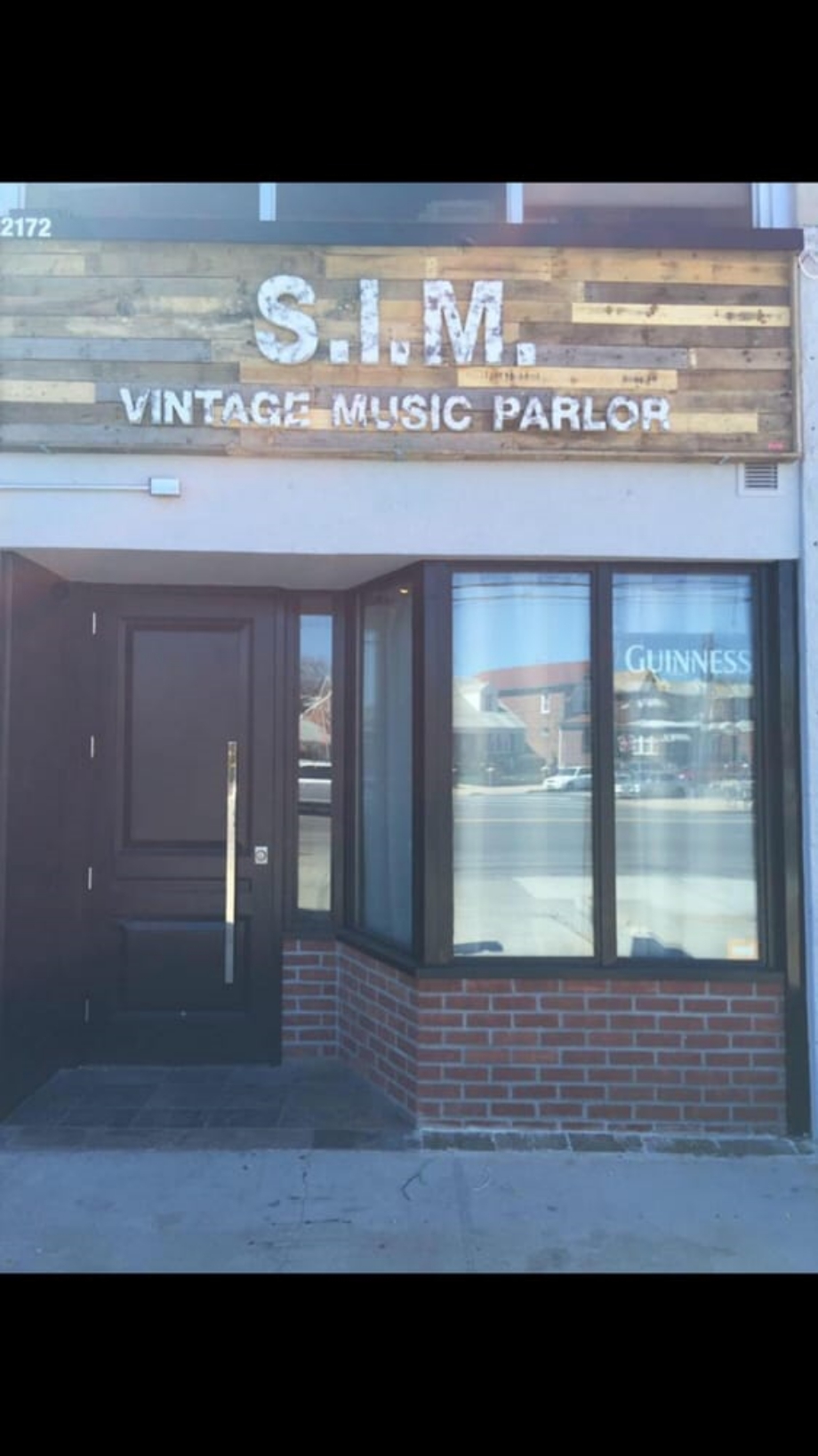 SIM Vintage Music Parlor