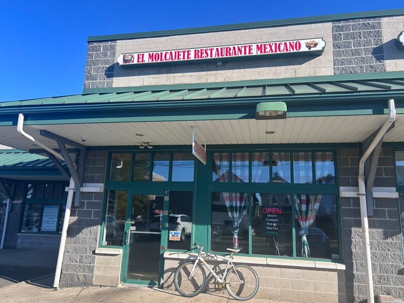 El Molcajete Mexican Restaurant