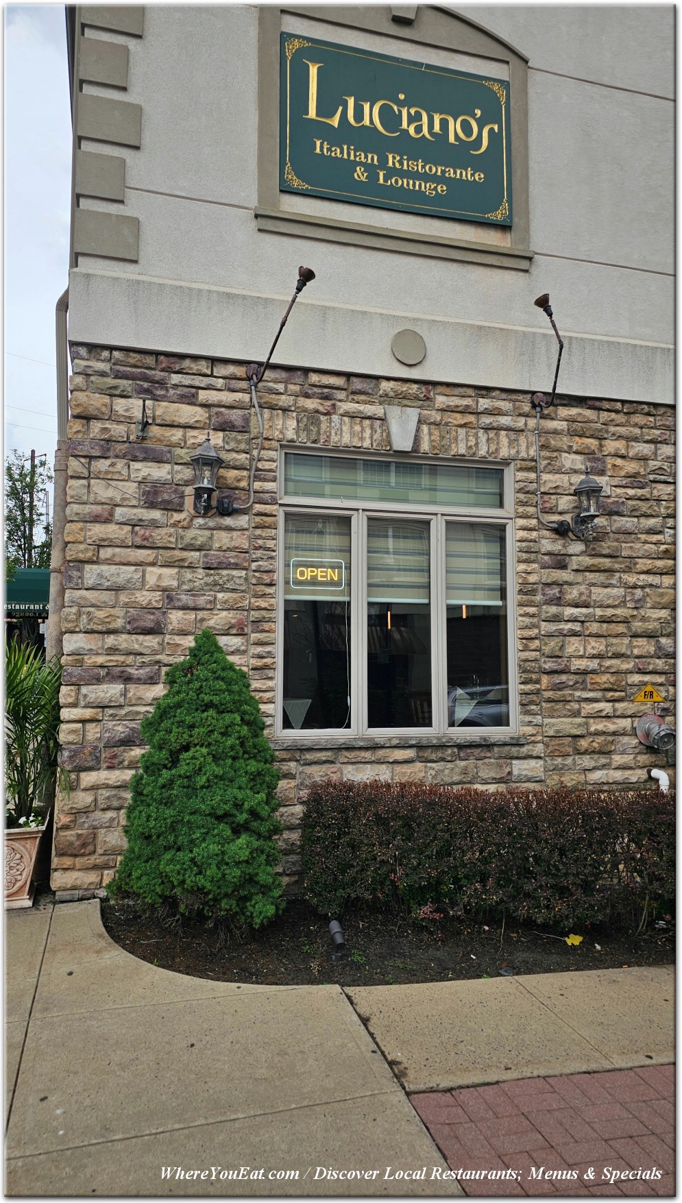 Lucianos Ristorante & Lounge