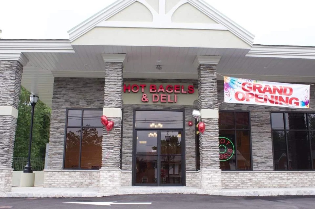 Hot Bagels & Deli