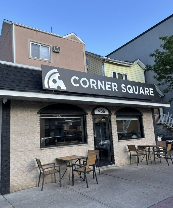 Corner Square