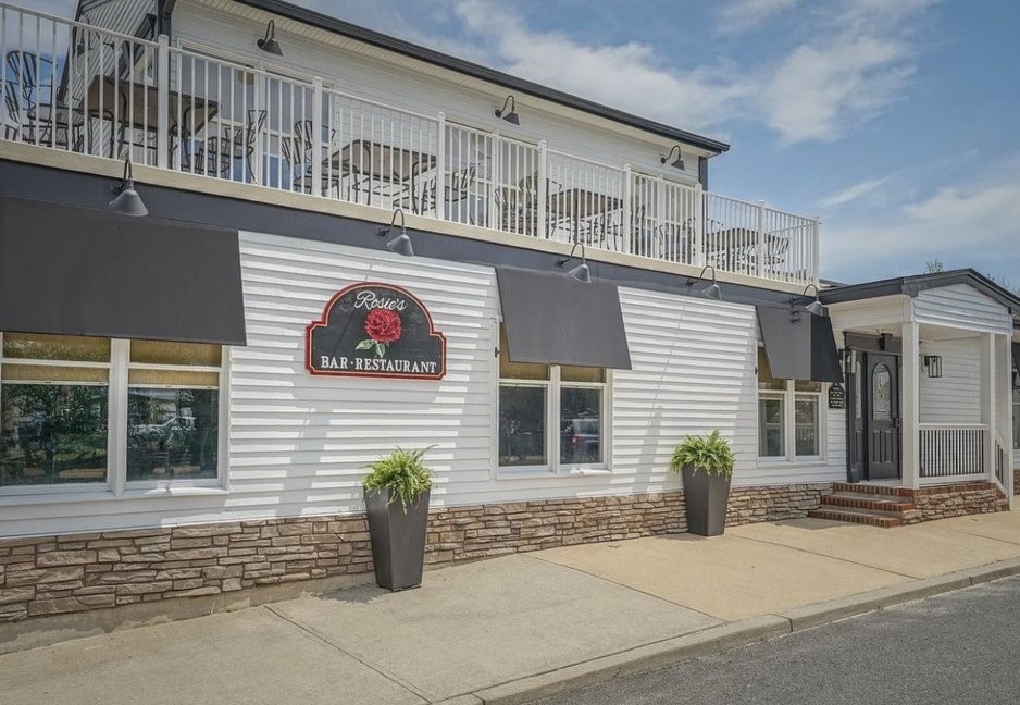 Rosies Ocean Gate