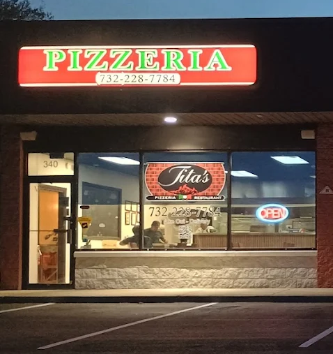 Titas Pizzeria & Restaurant