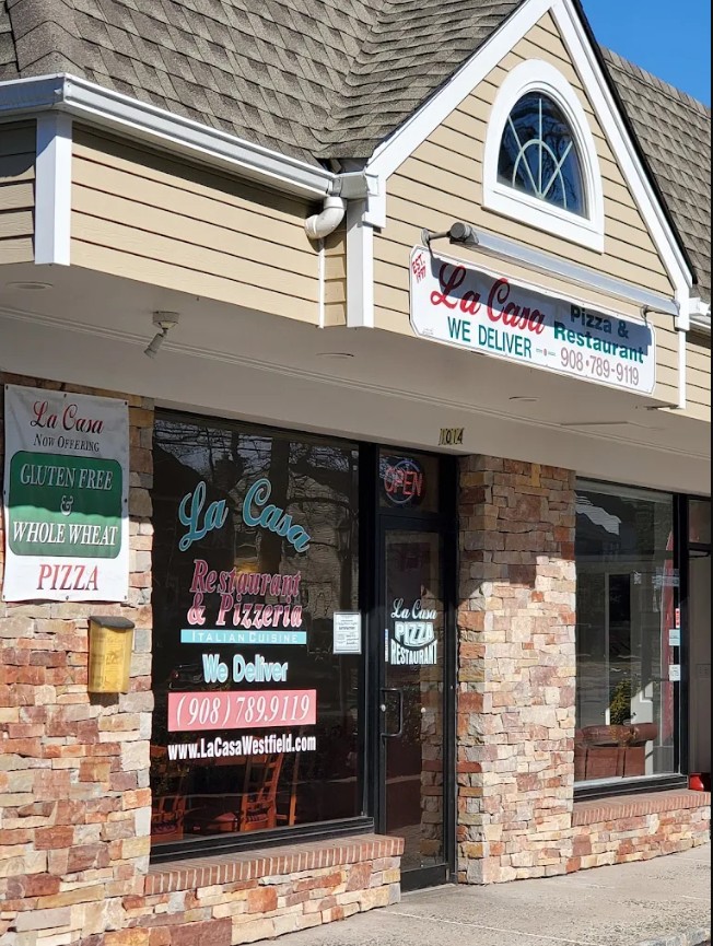 La Casa Italian Restaurant & Pizzeria