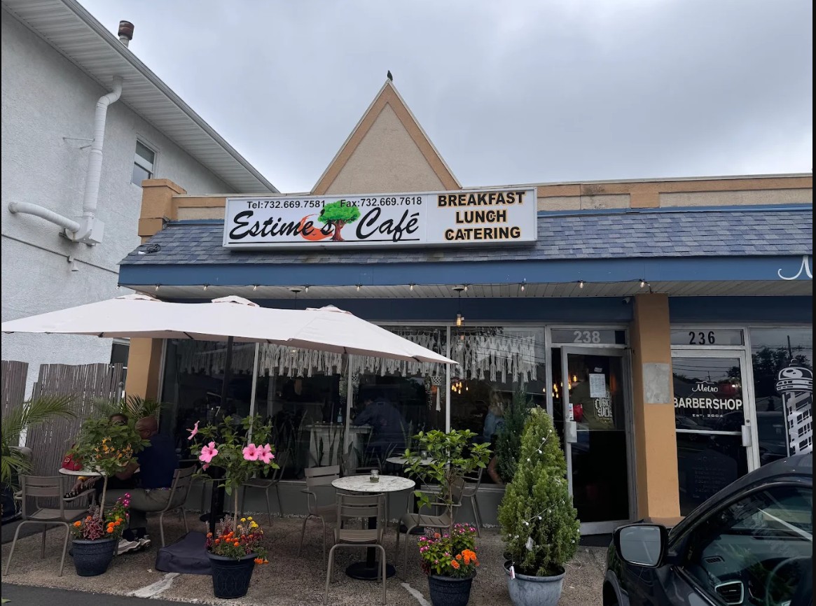 Estimes Cafe