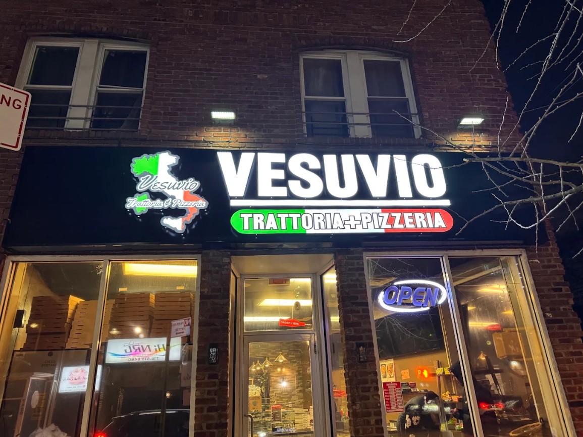 Vesuvio Trattoria & Pizzeria