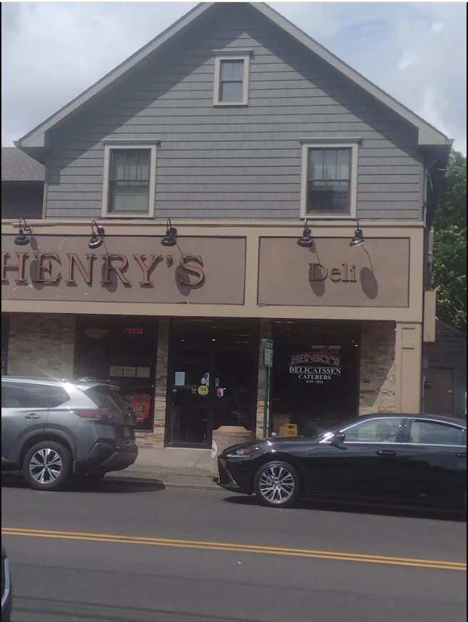 Henry’s Delicatessen & Catering