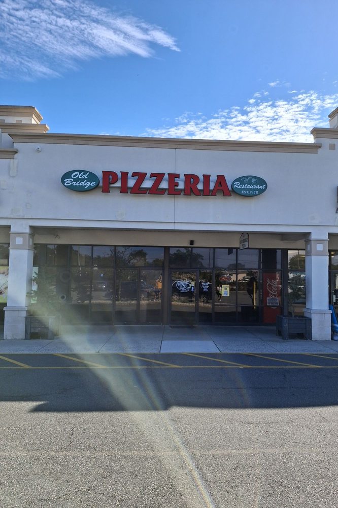 Old Bridge Restaurant & Pizzeria