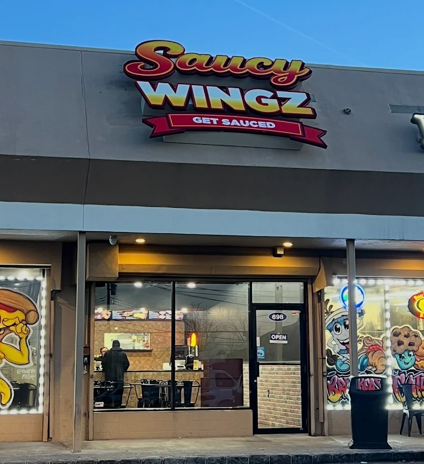 Saucy Wingz