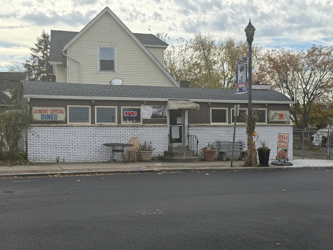 Dumont Crystal Diner