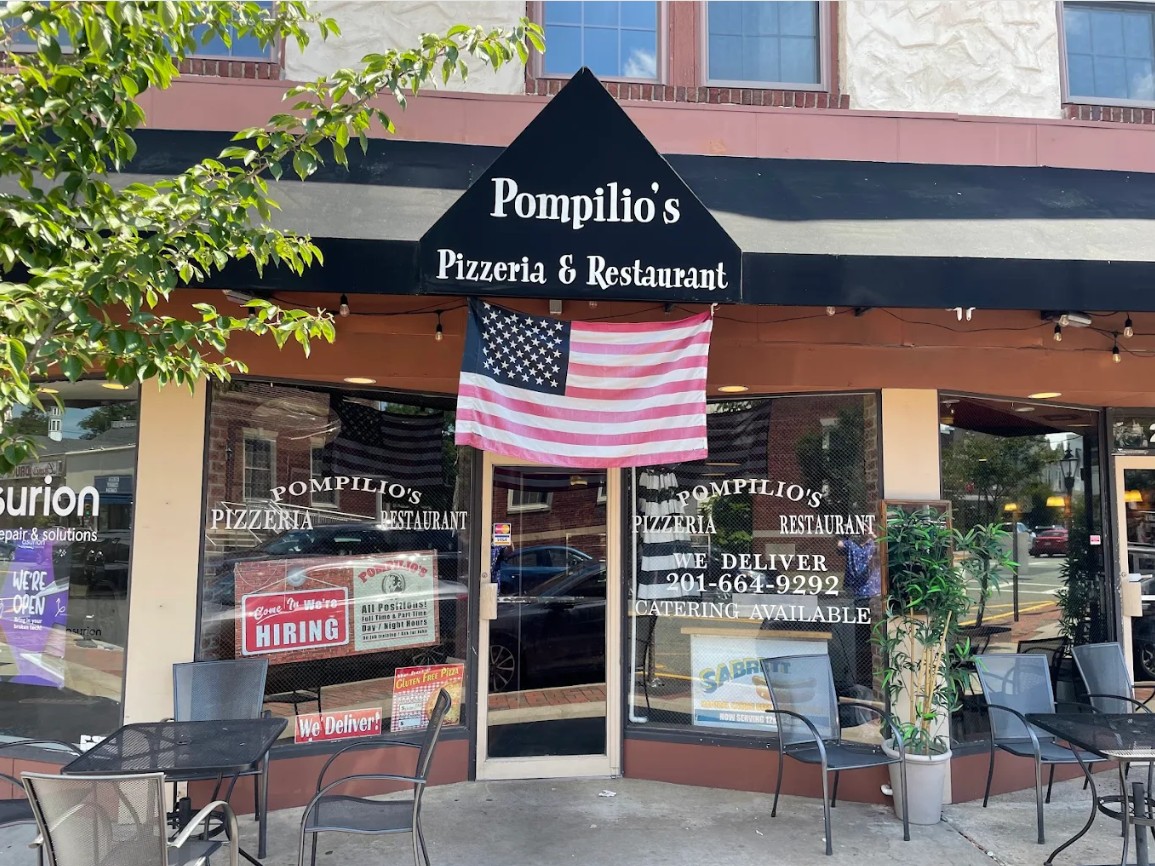 Pompilios Pizza & Restaurant