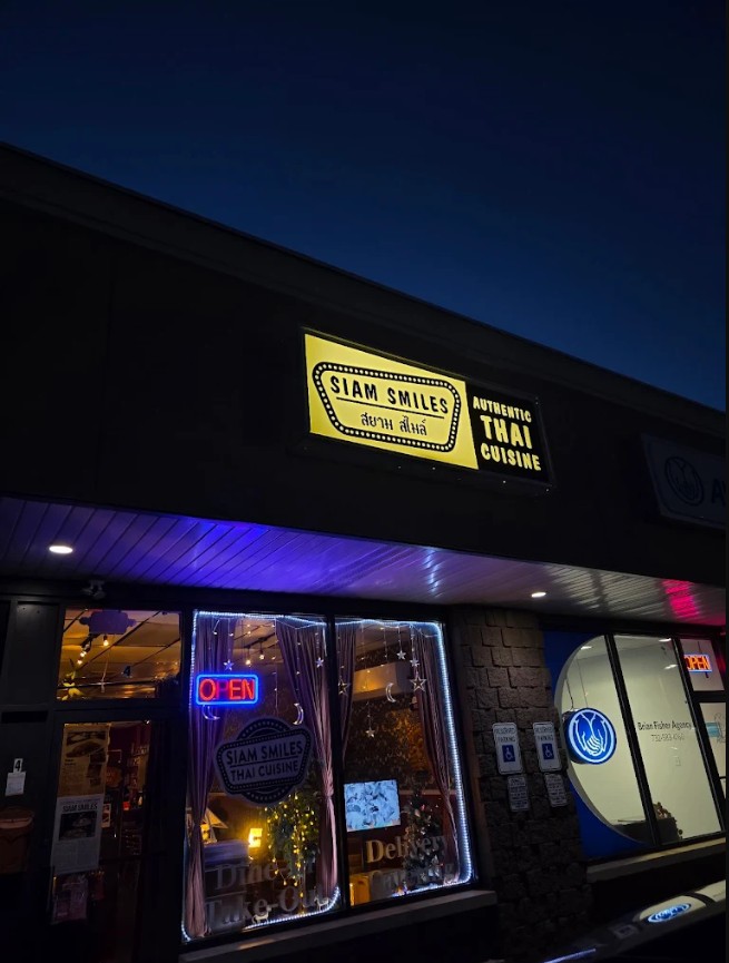 Siam Smiles