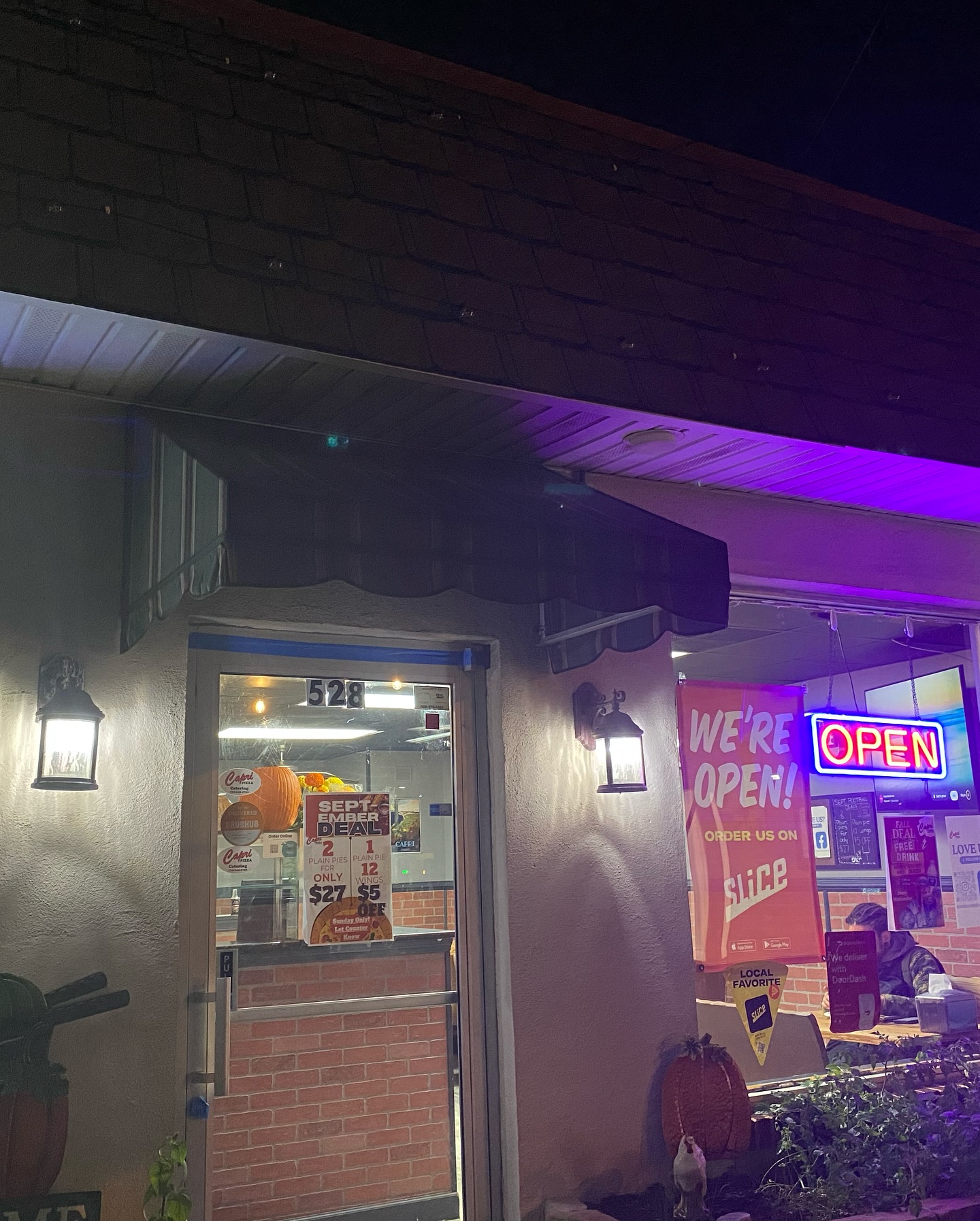 Capri Pizza