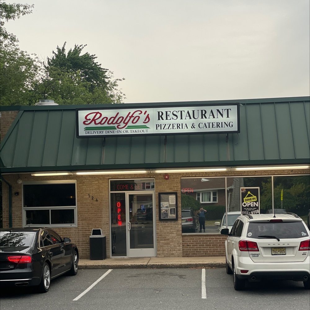 Rodolfo Restaurant & Pizzeria