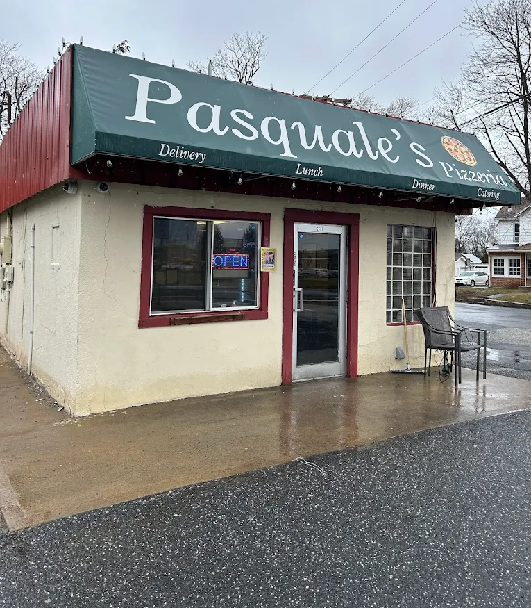 Pasquales Pizzeria